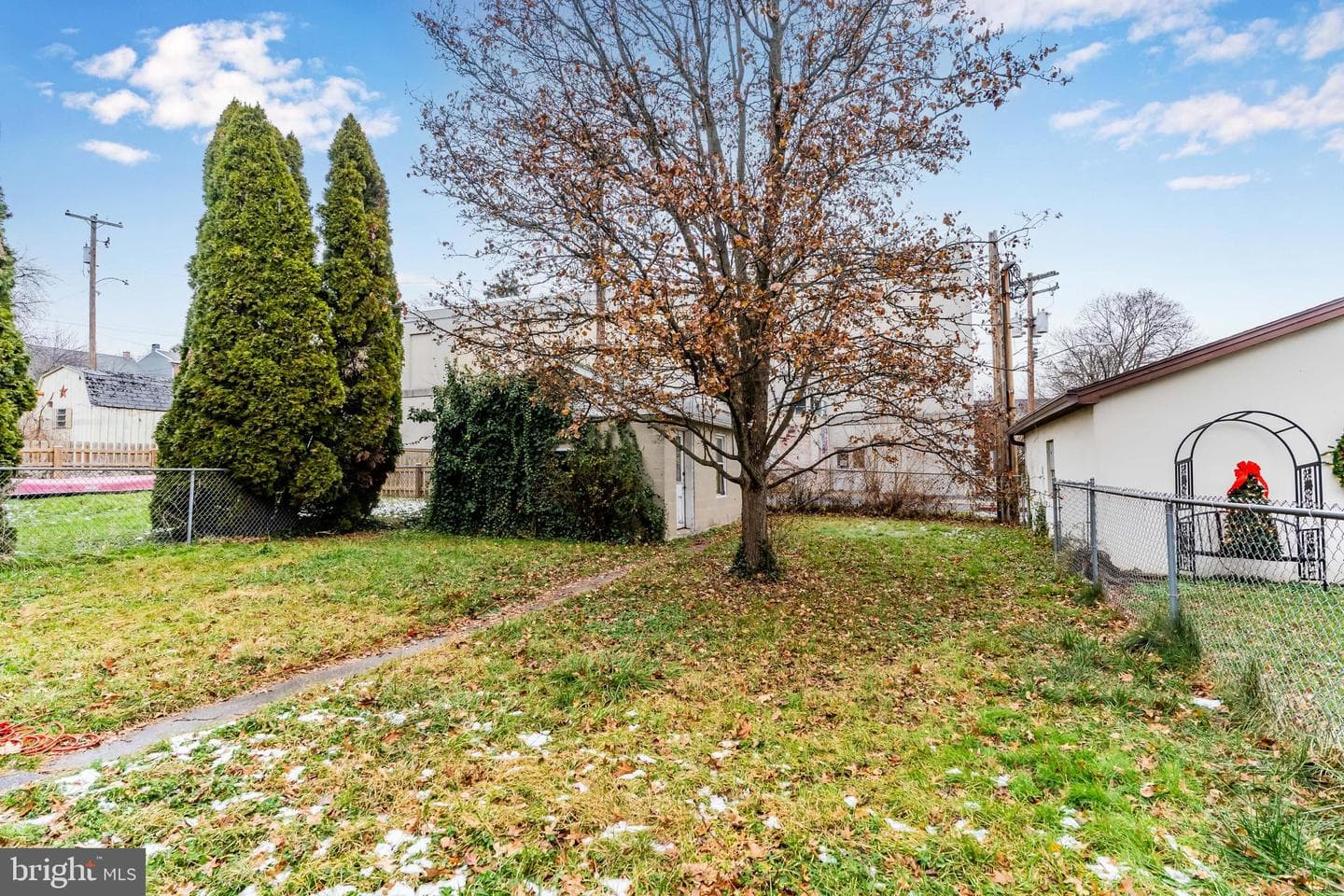 328 N Spring Street photo 4