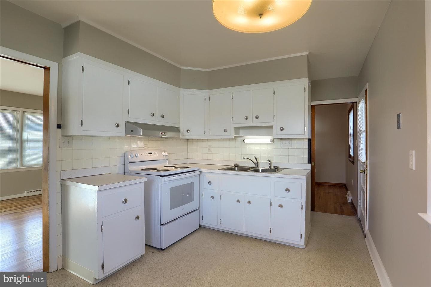 3240 Cloverfield Road photo 9