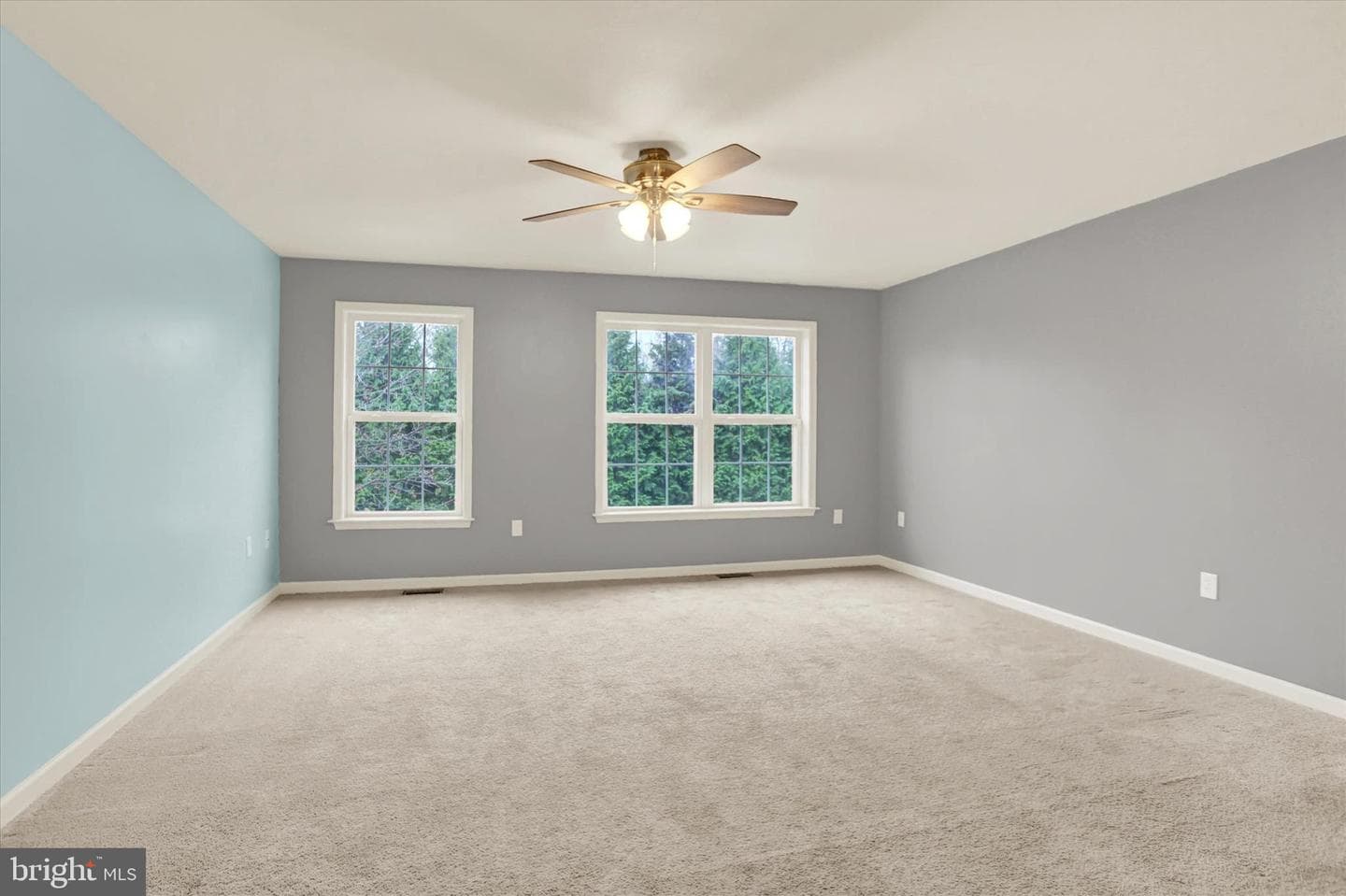 9089 Joyce Lane photo 15