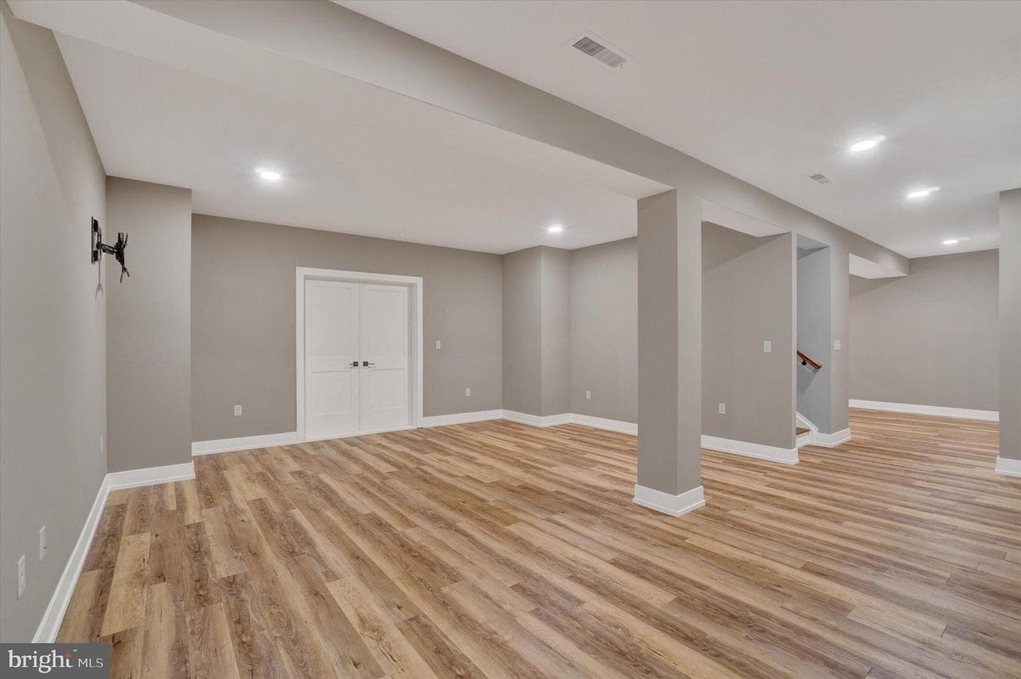 7186 Sterling Road photo 38