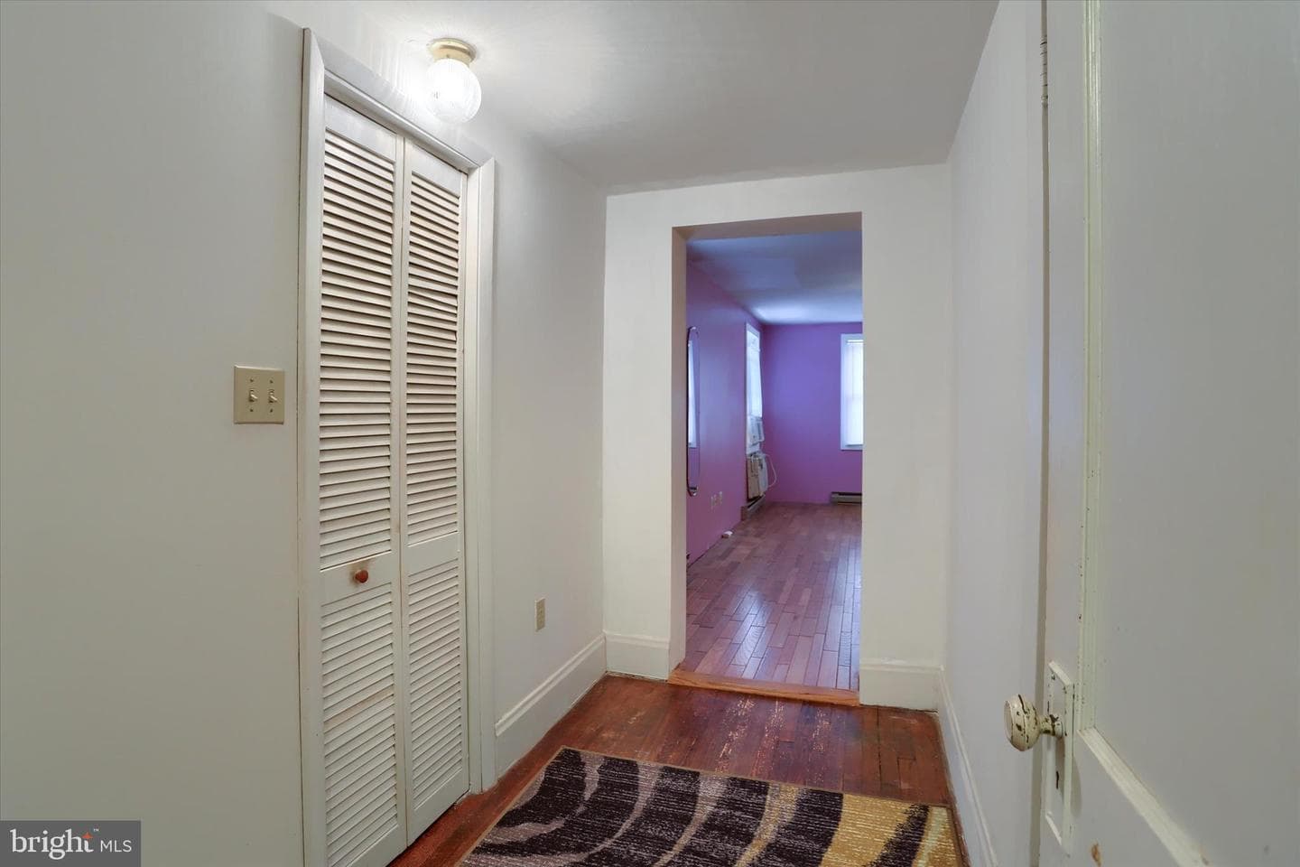 301 Swan Street photo 24