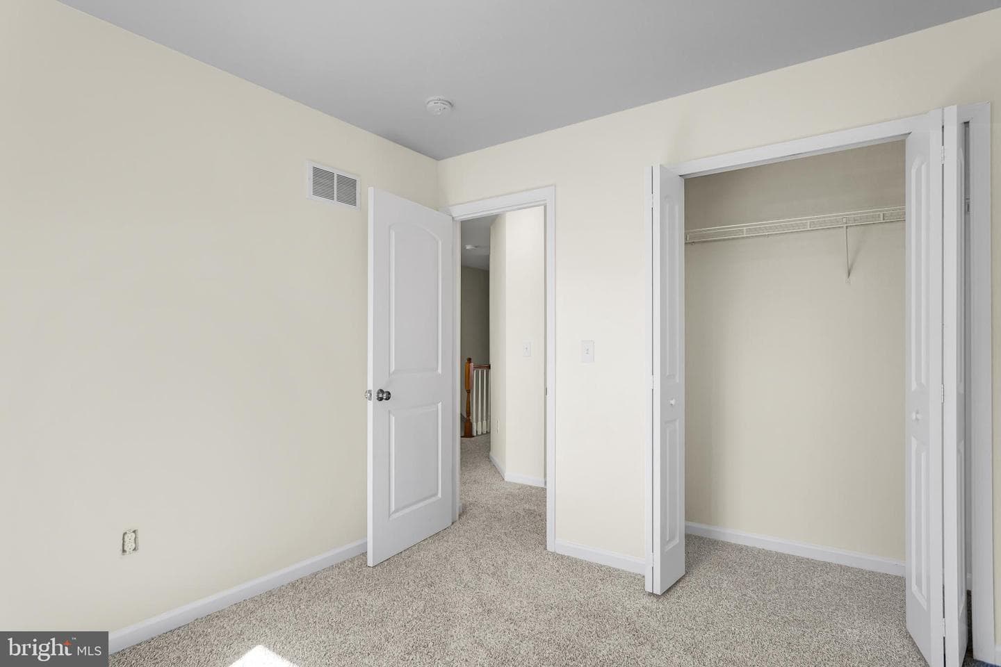 727 Gregs Drive photo 21