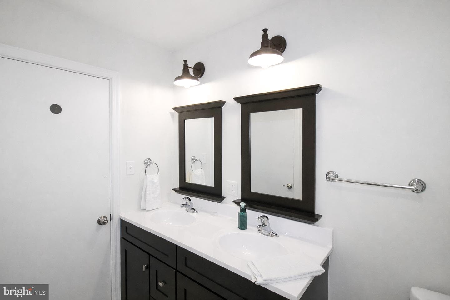 416 N Duke Street photo 12