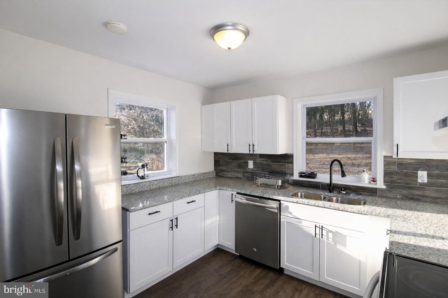 416 N Duke Street photo 8