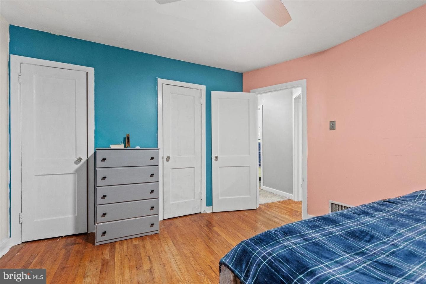 6351 Huntingdon Street photo 10