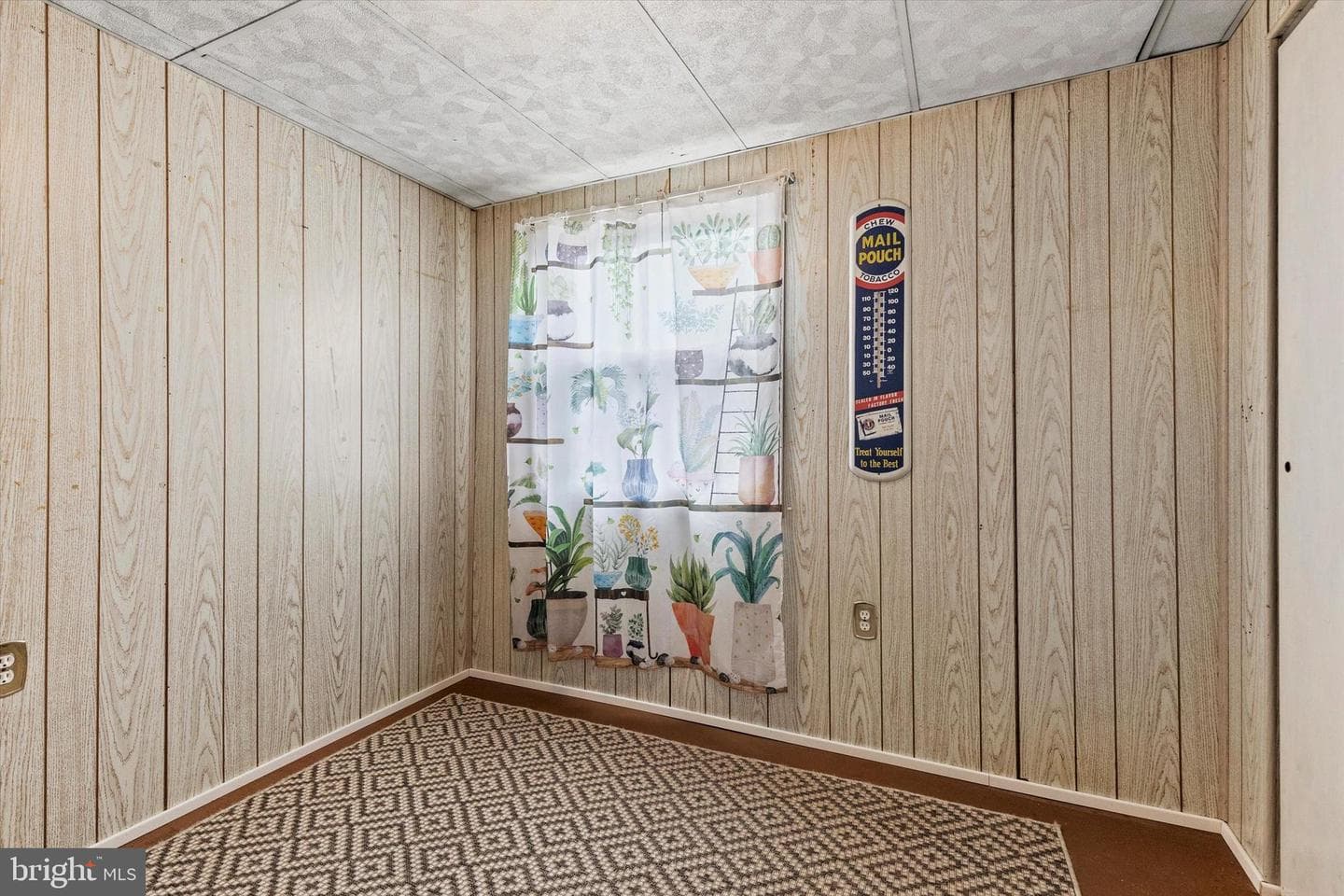 6351 Huntingdon Street photo 13