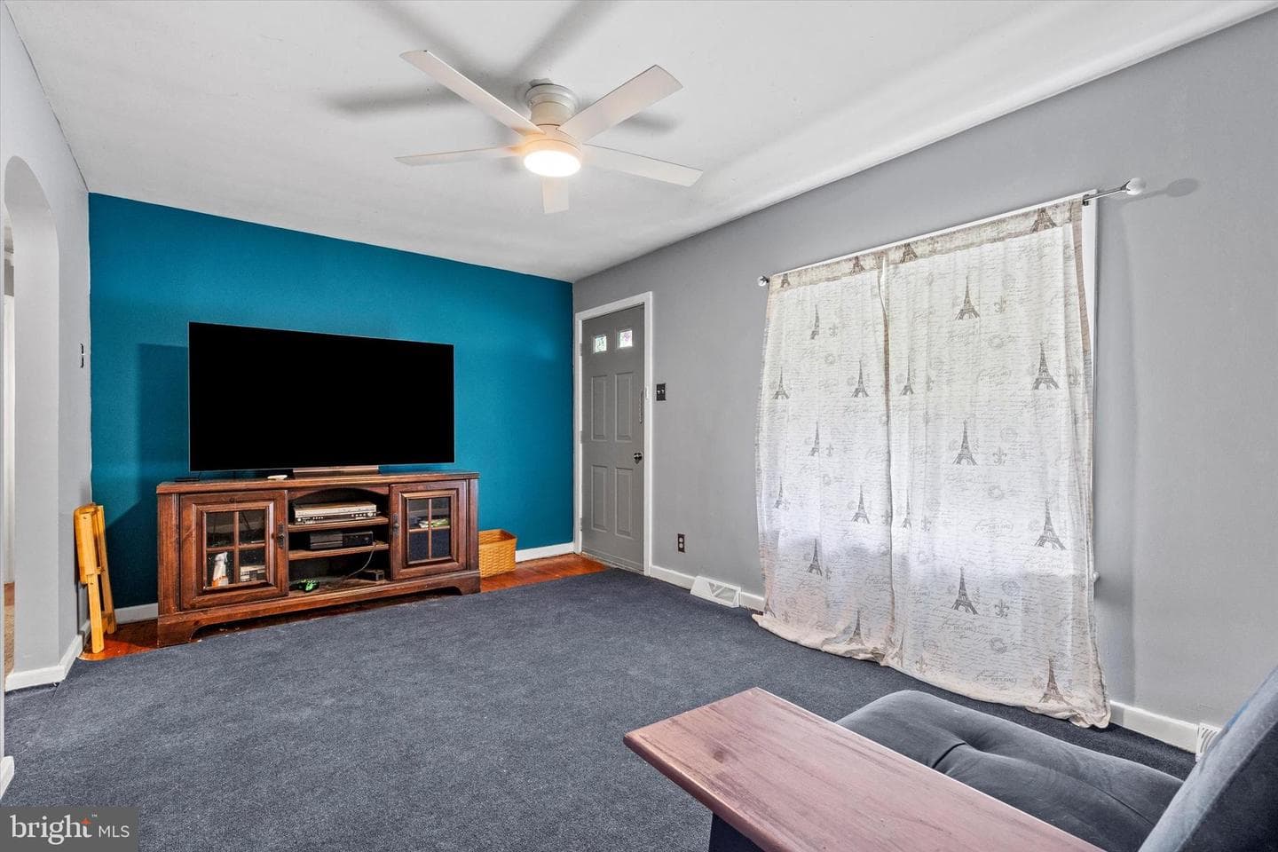 6351 Huntingdon Street photo 2