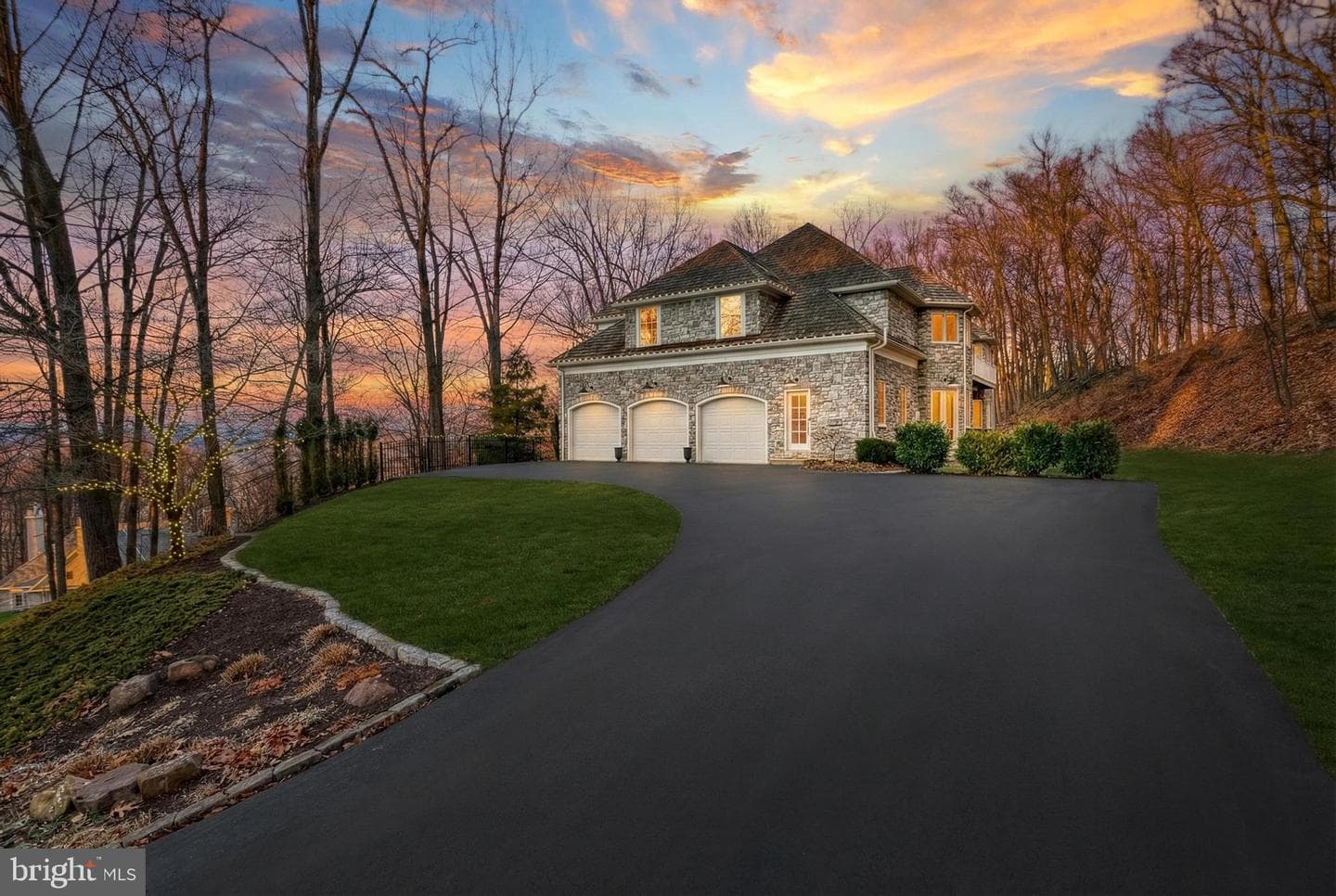624 Carrington Court photo 45