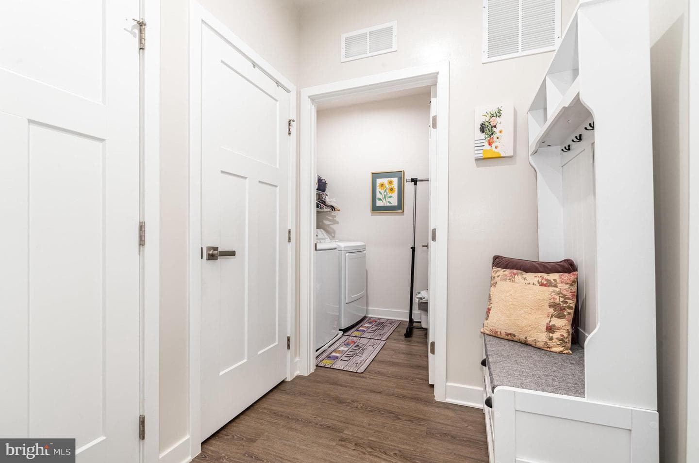 2268 Caroline Lane photo 15