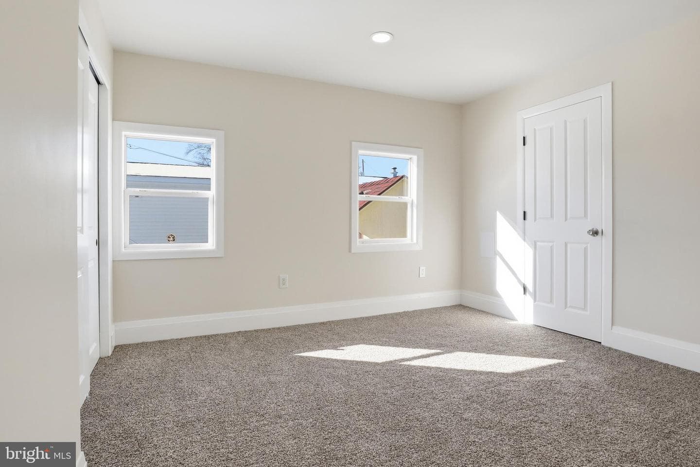 10 Caravan Court photo 20