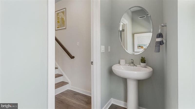 102 Barlett Lane photo 12