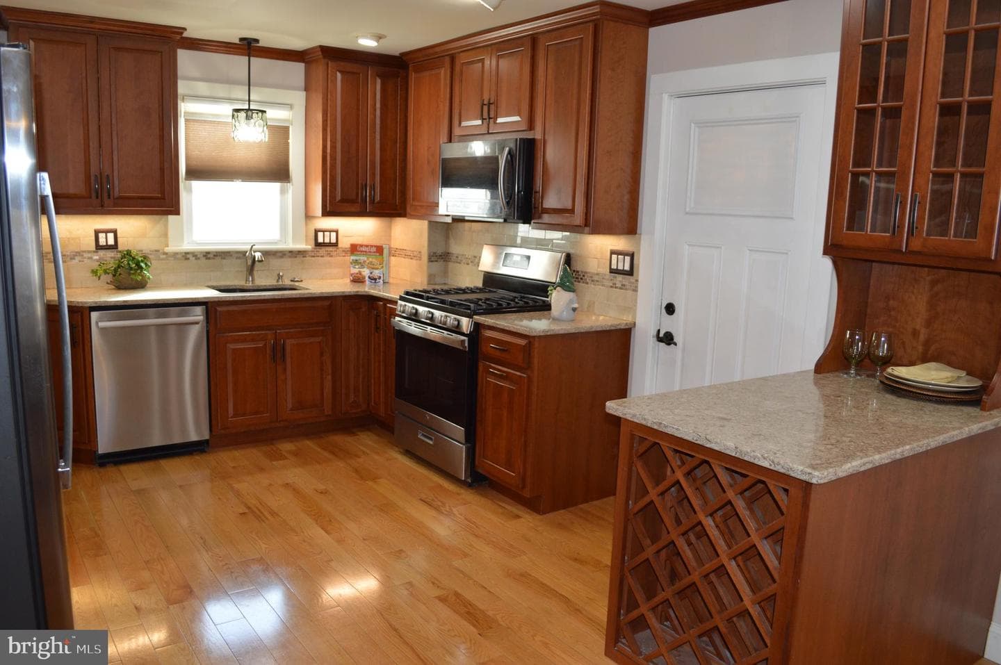 4061 Locust Lane photo 12