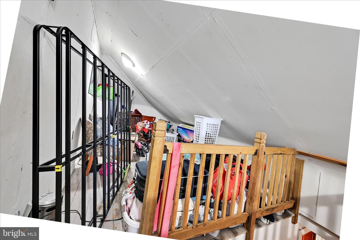 544 Spruce Street photo 24
