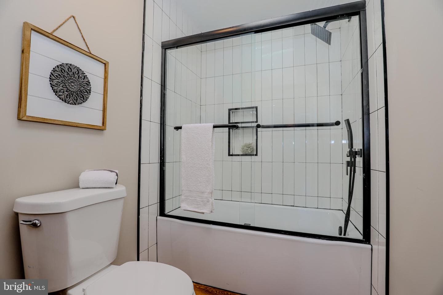 1500 Rosedale Avenue photo 15
