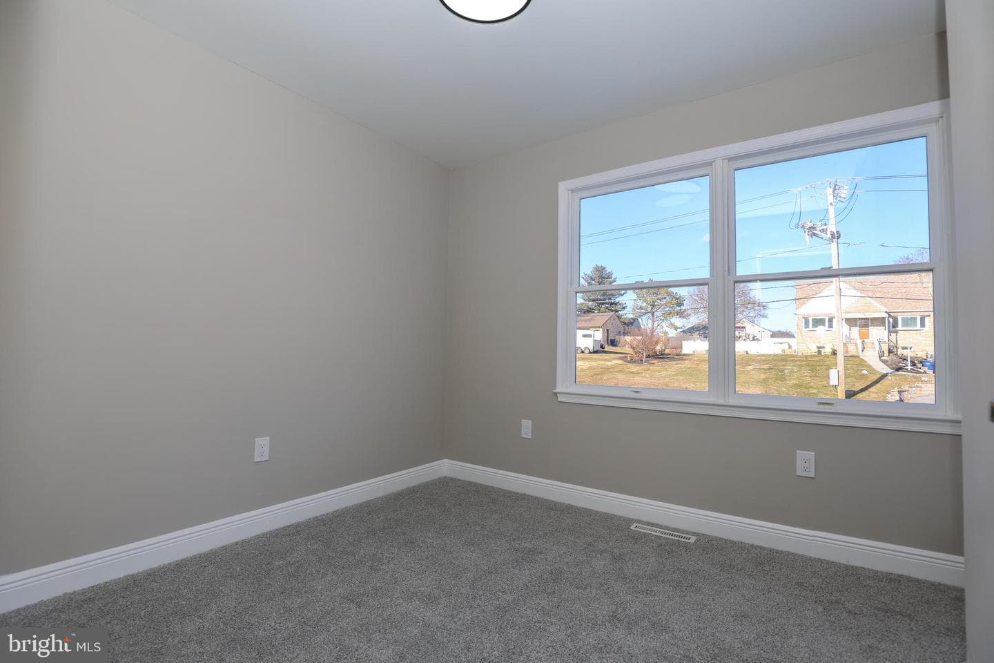 1500 Rosedale Avenue photo 23