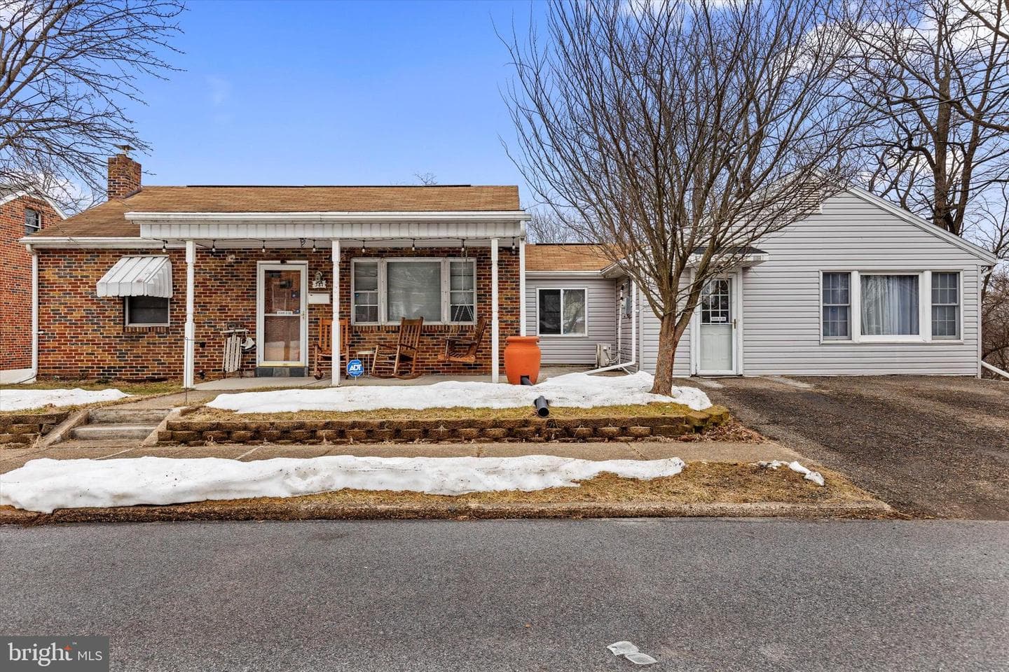 381 S 7th Street