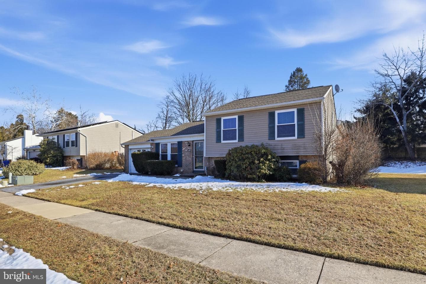 4849 Springtop Drive photo 2