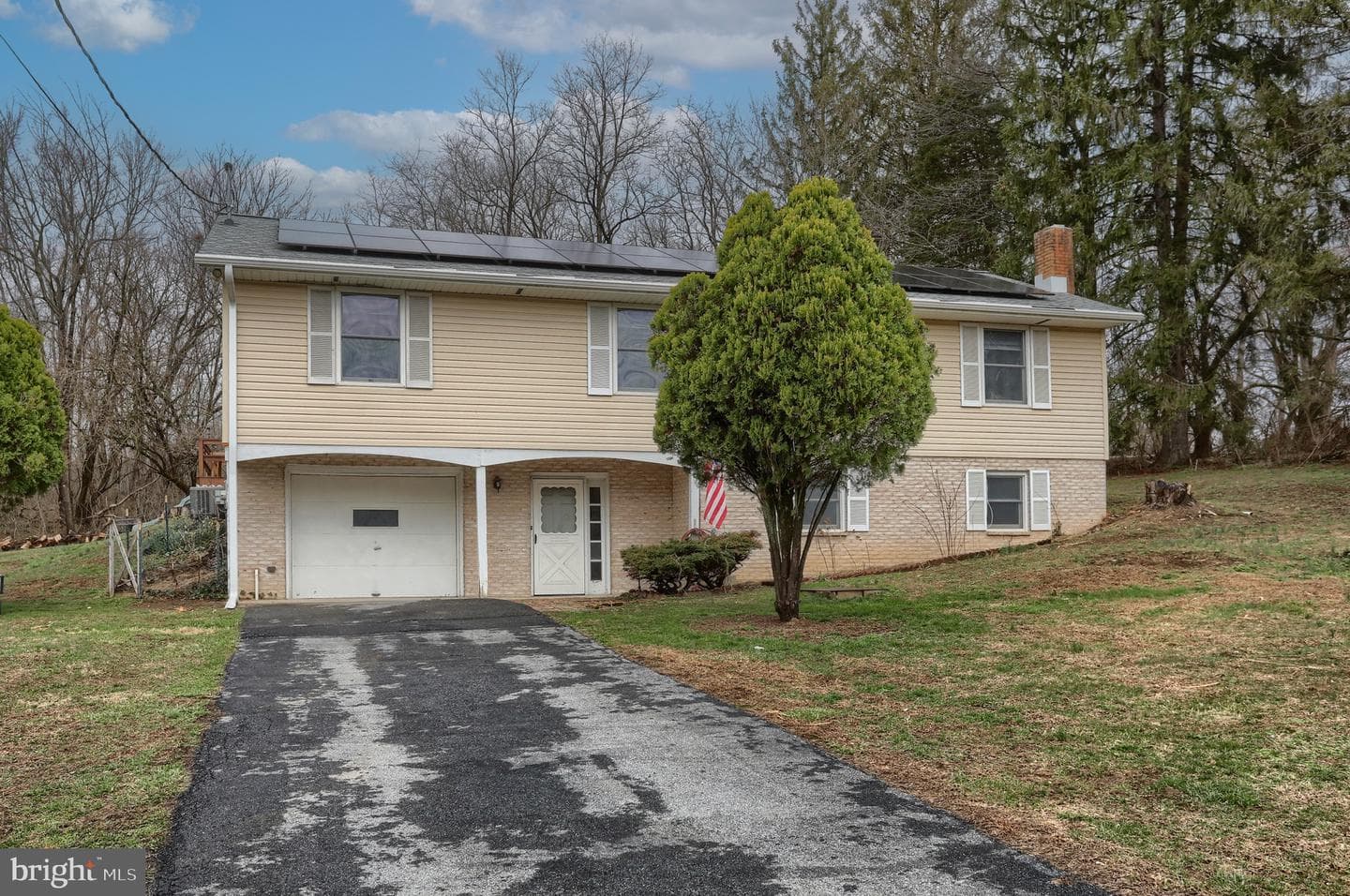 7960 Rider Lane photo 2