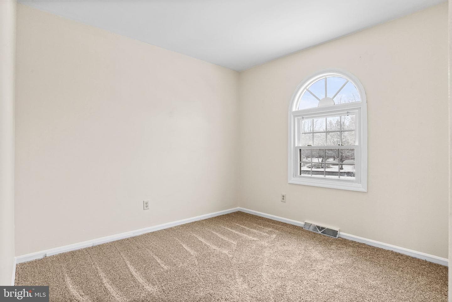 207 Crescent Drive photo 26