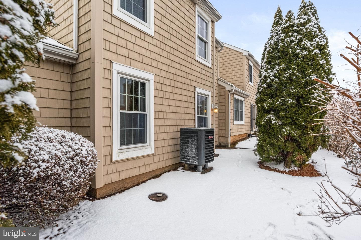 207 Crescent Drive photo 40