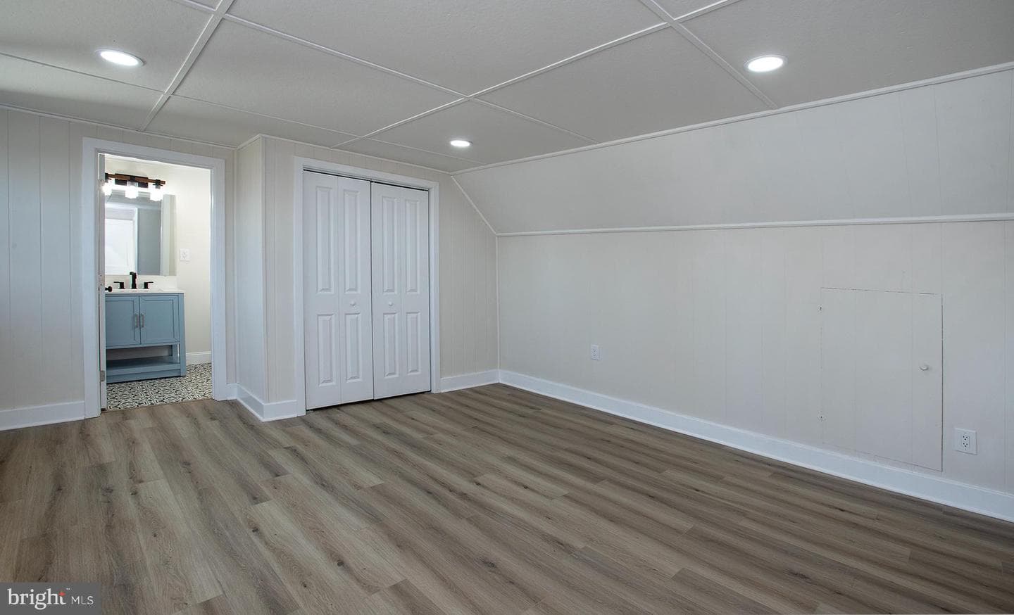8050 Chambers Hill Road photo 26