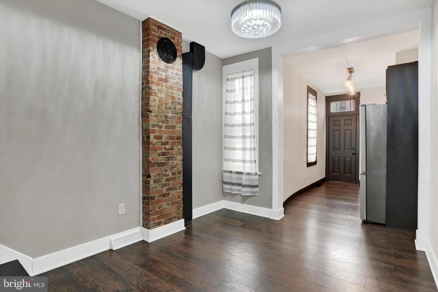 1425 William Street photo 25