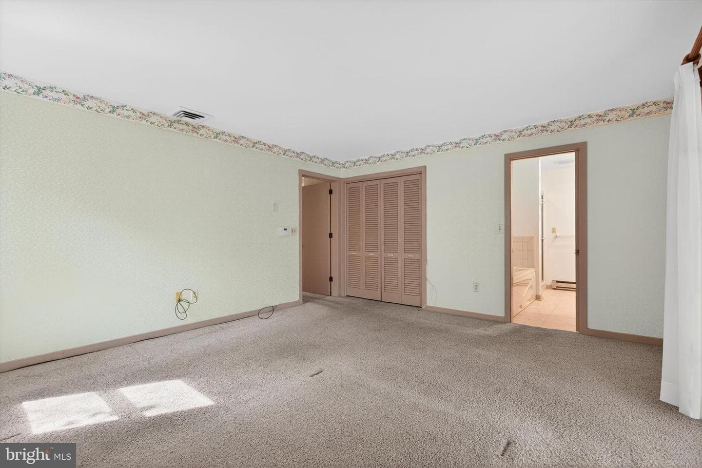 9 Brownstone Drive photo 14