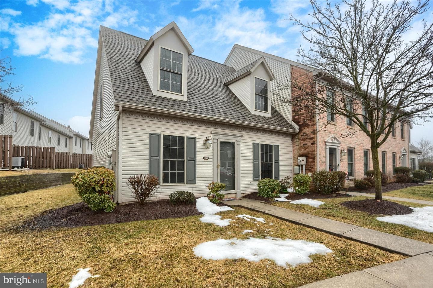 261 Saddle Ridge Drive photo 2