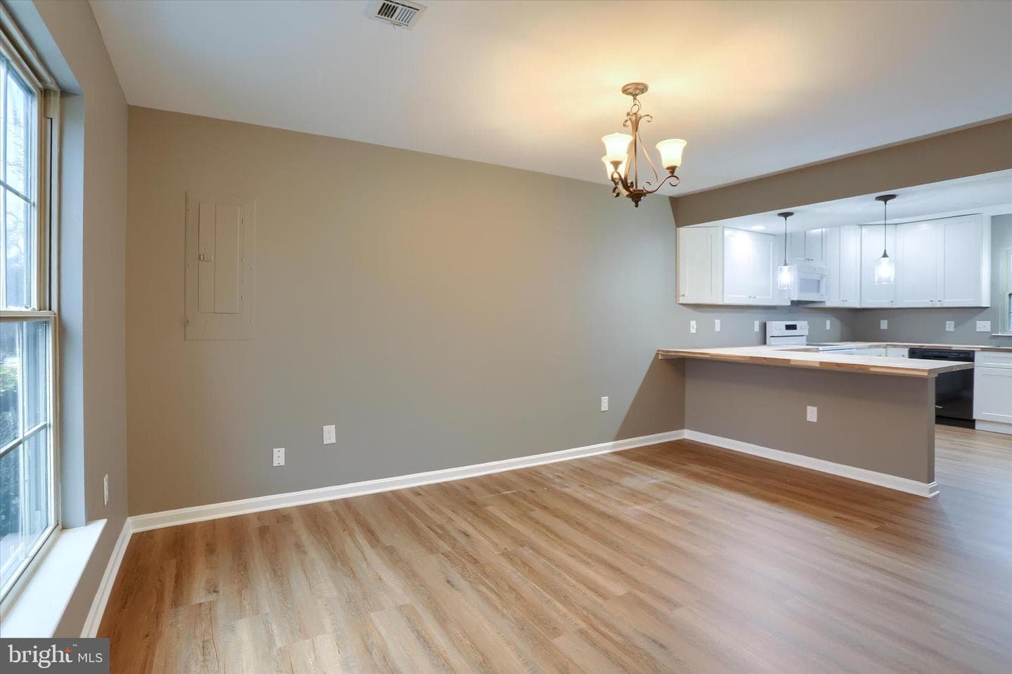261 Saddle Ridge Drive photo 8