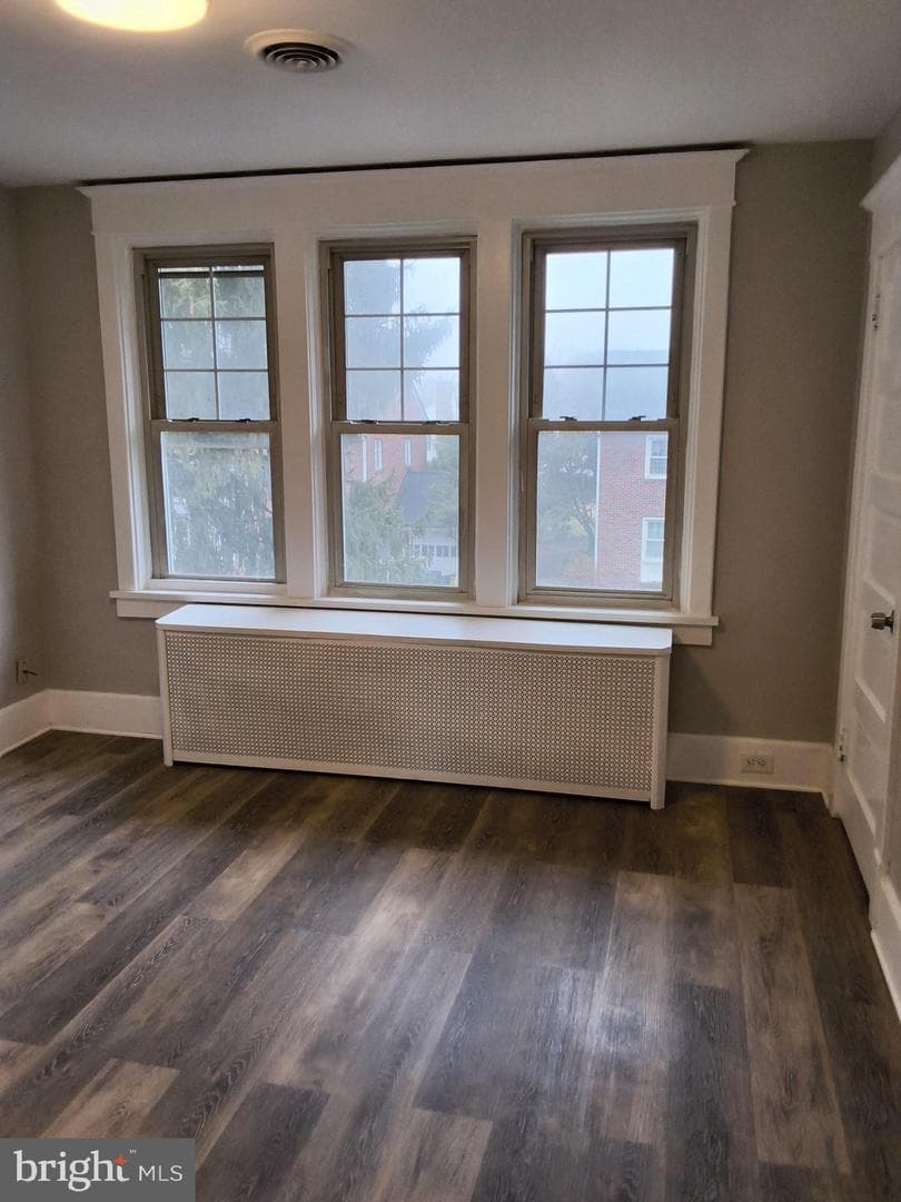 103 Fox Street photo 5
