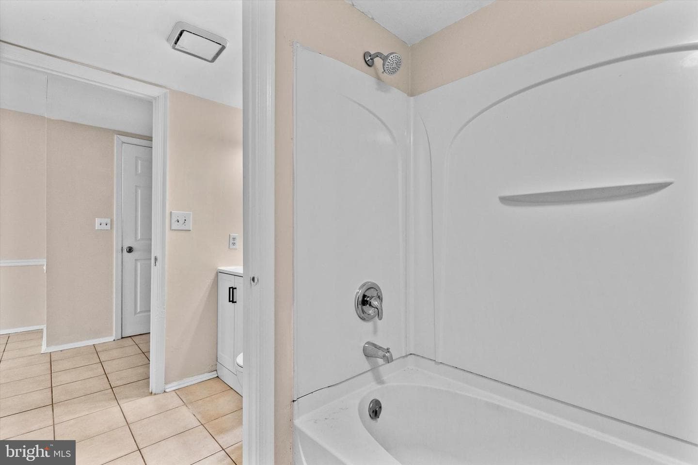 1157 Wintertide Drive photo 9
