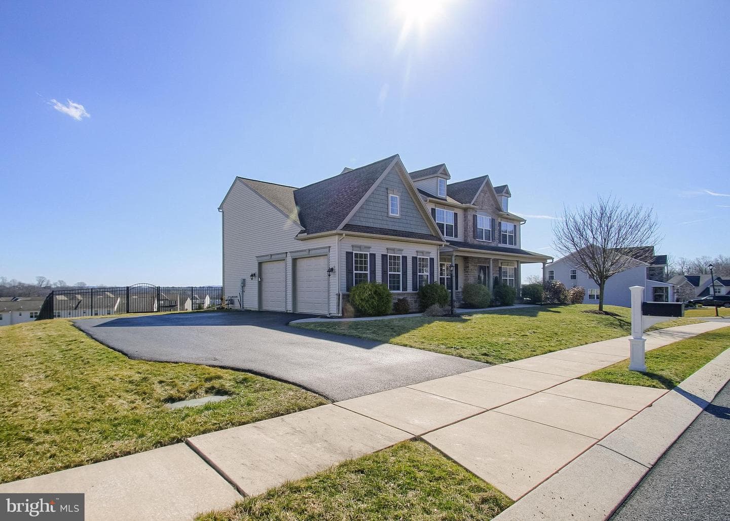 2702 Box Elder Court photo 6