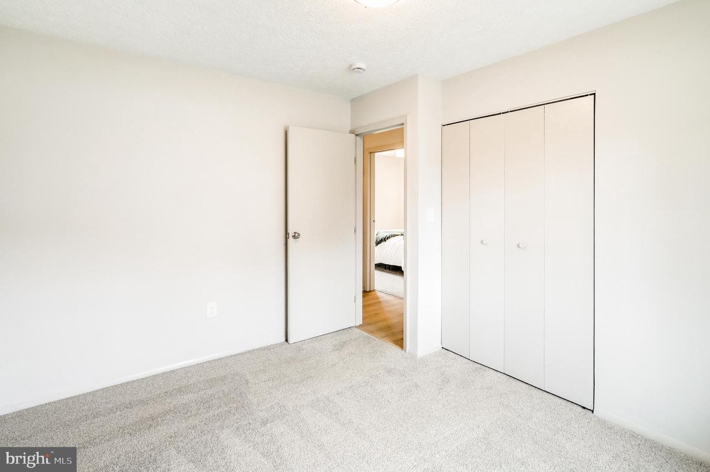 2900 Butler Street photo 17
