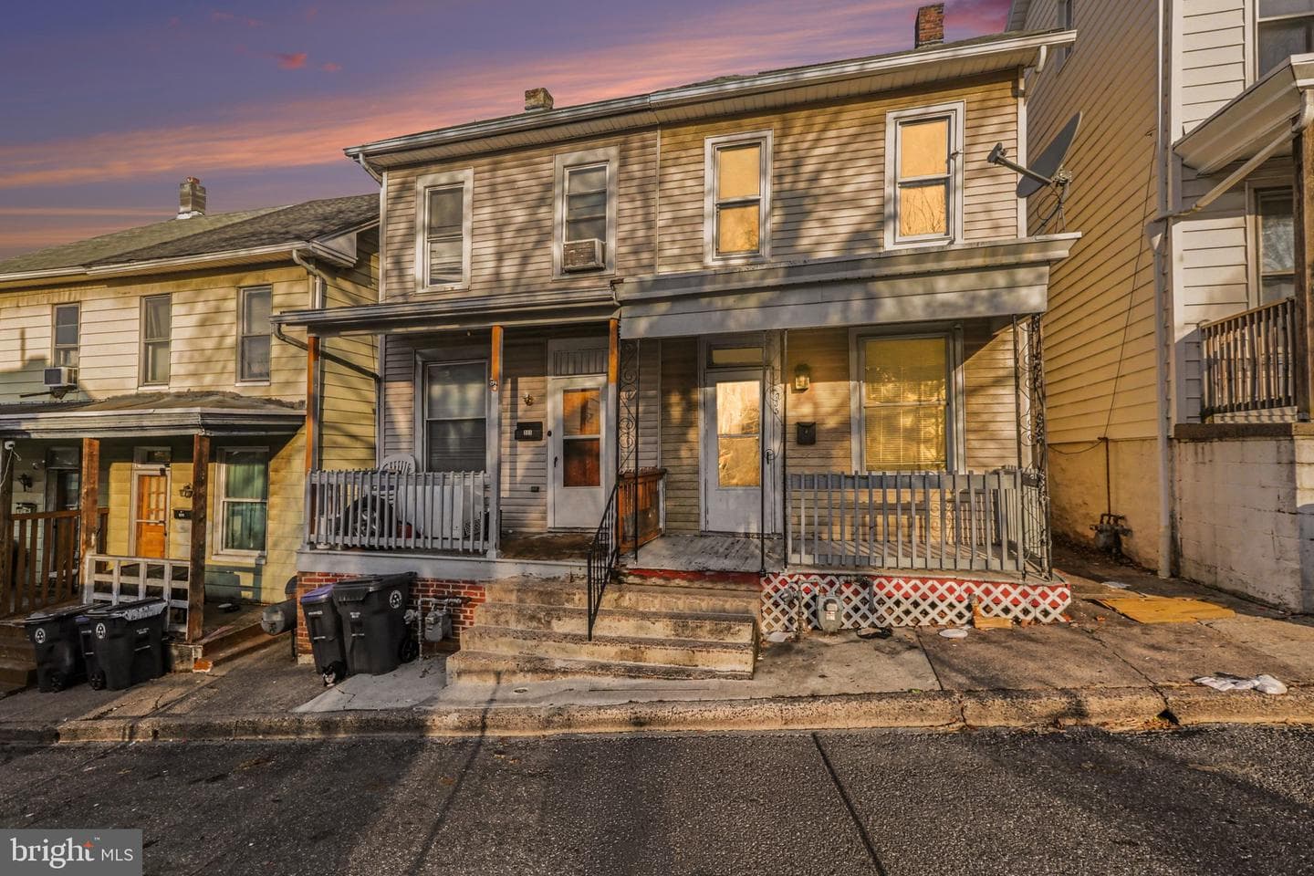 335 Poplar Street photo 2