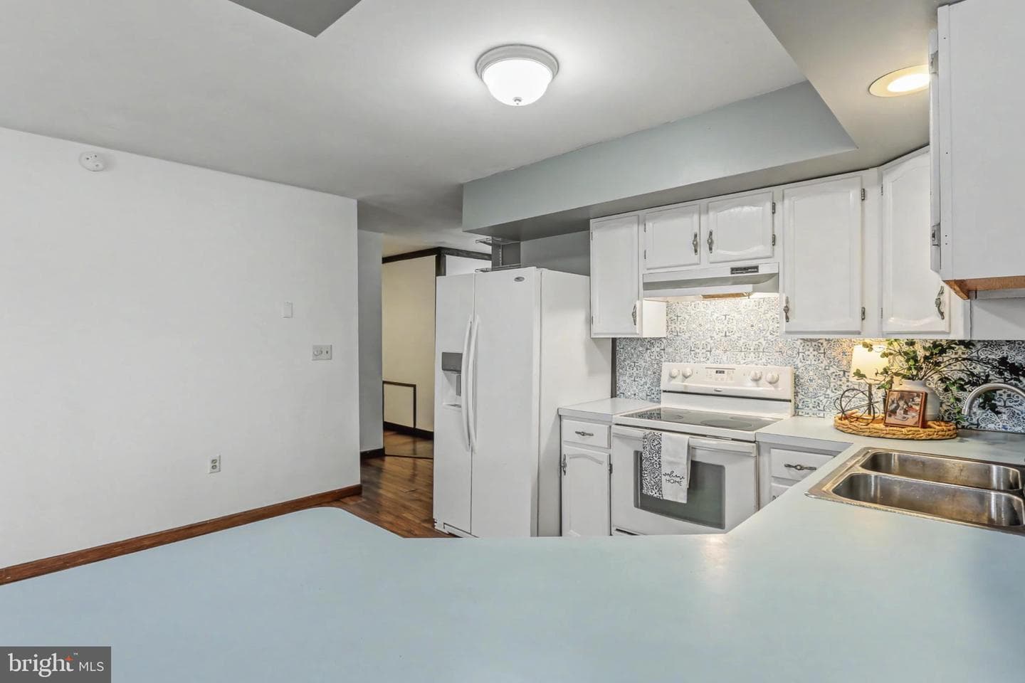 1801 Mountain View Road photo 10