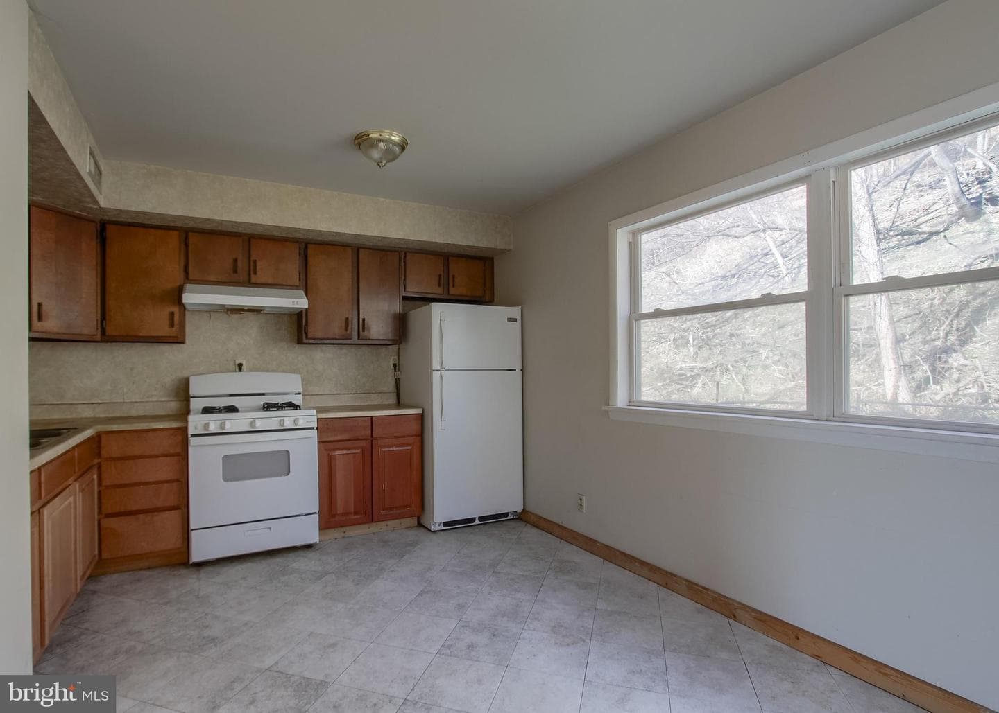 535 Saint Marys Drive photo 11