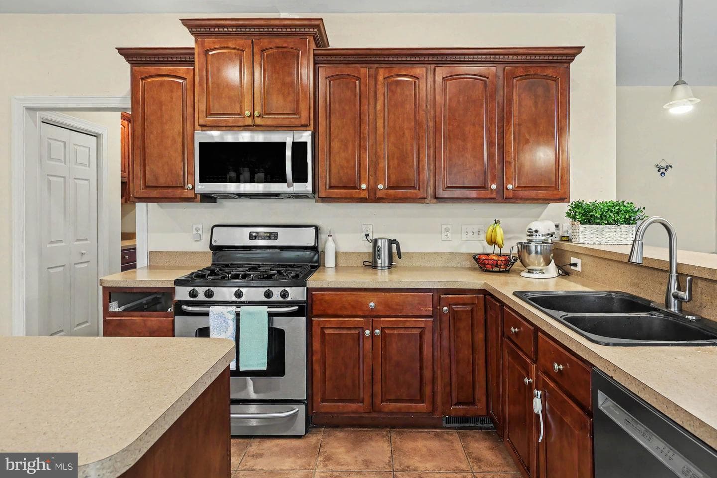 2471 Raleigh Road photo 13