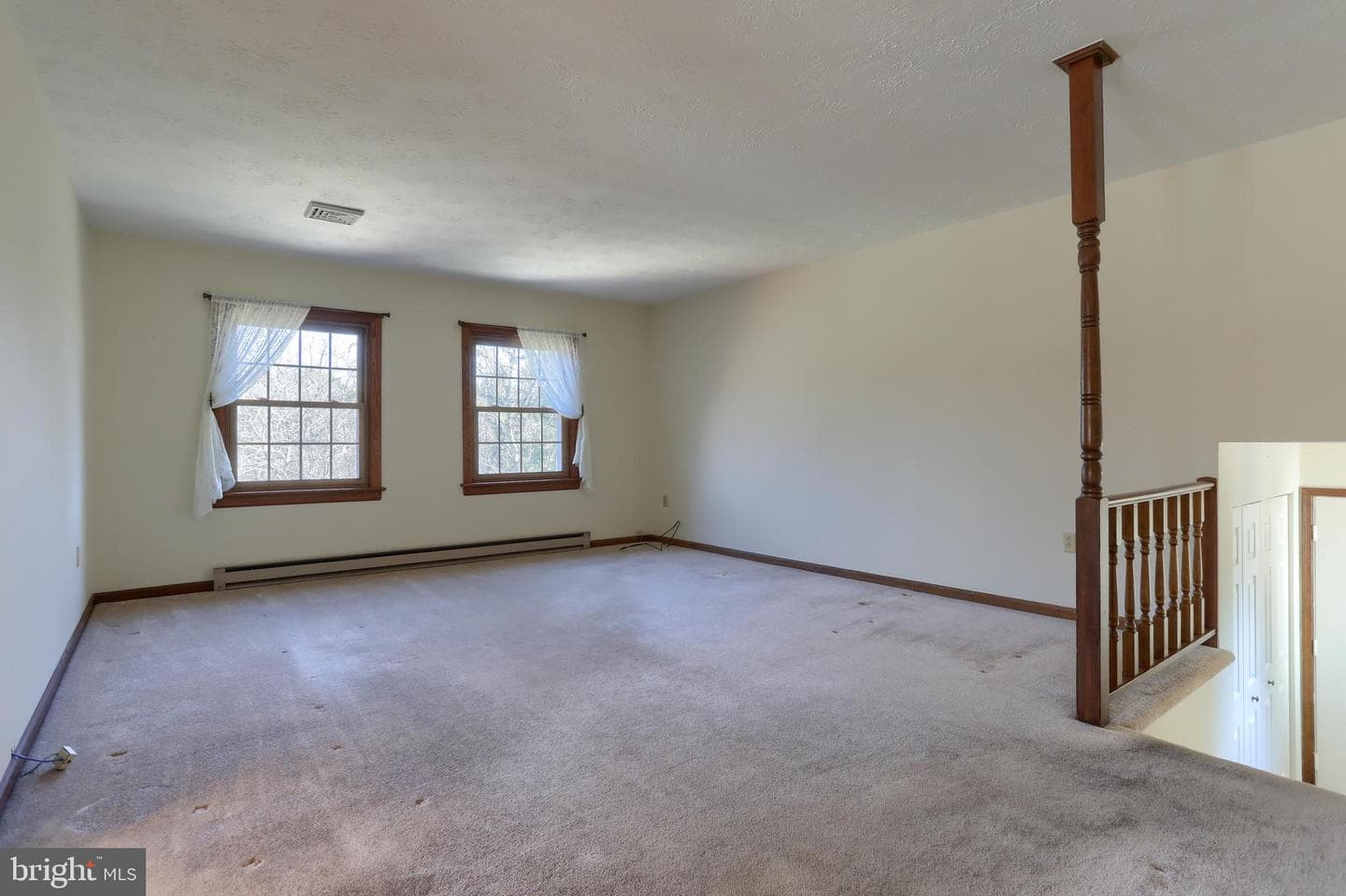 224 Tannenbaum Way photo 5