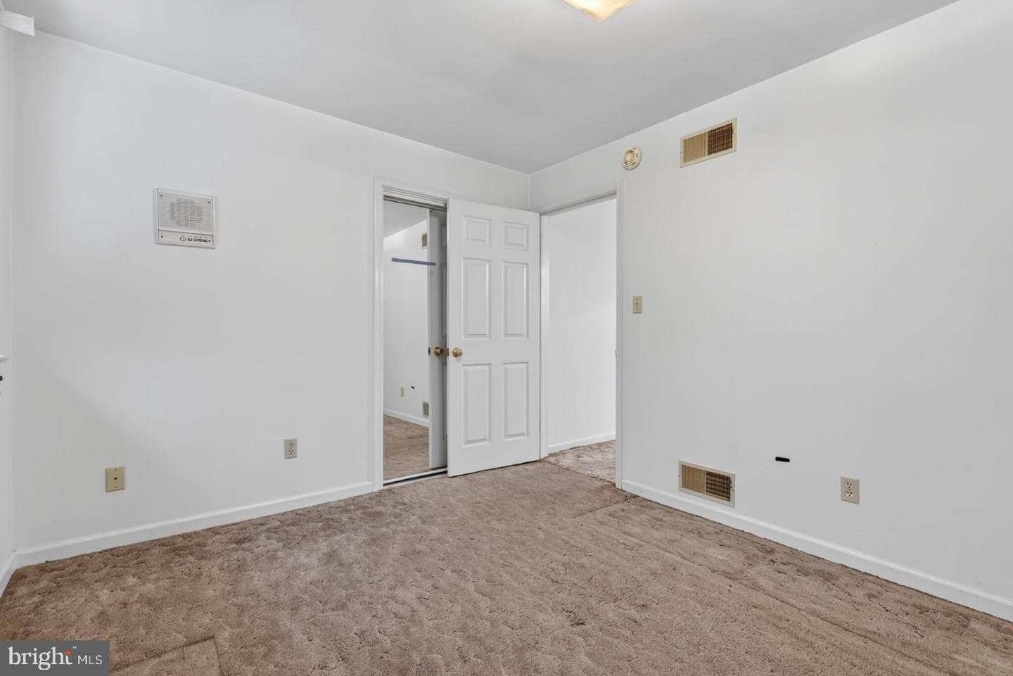 205 Peach Street photo 16