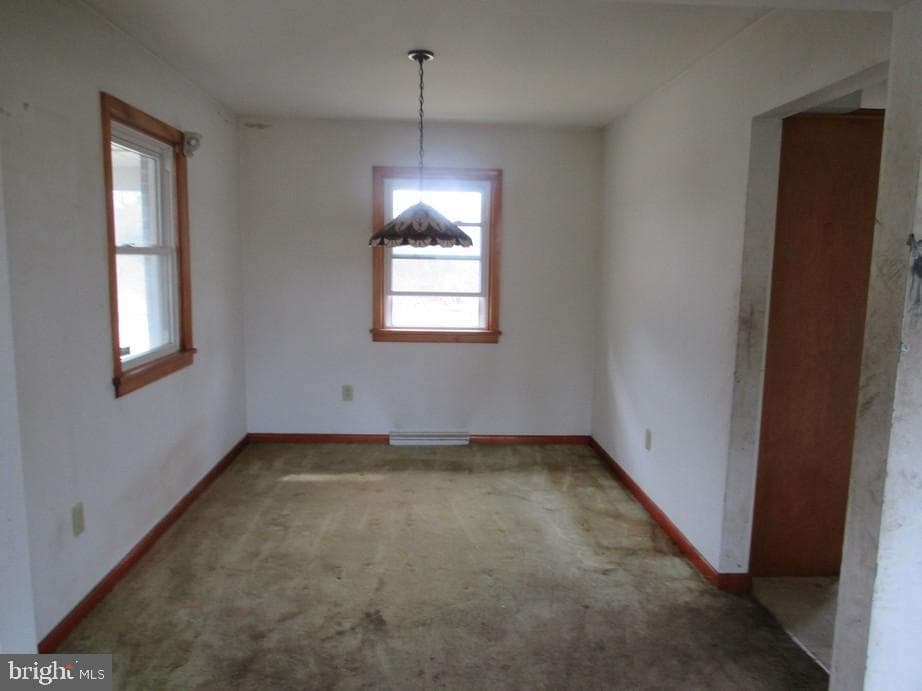 6717 Lehigh Avenue photo 4