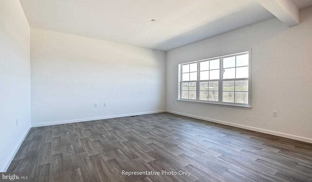 7843 Oak Brook Drive photo 10