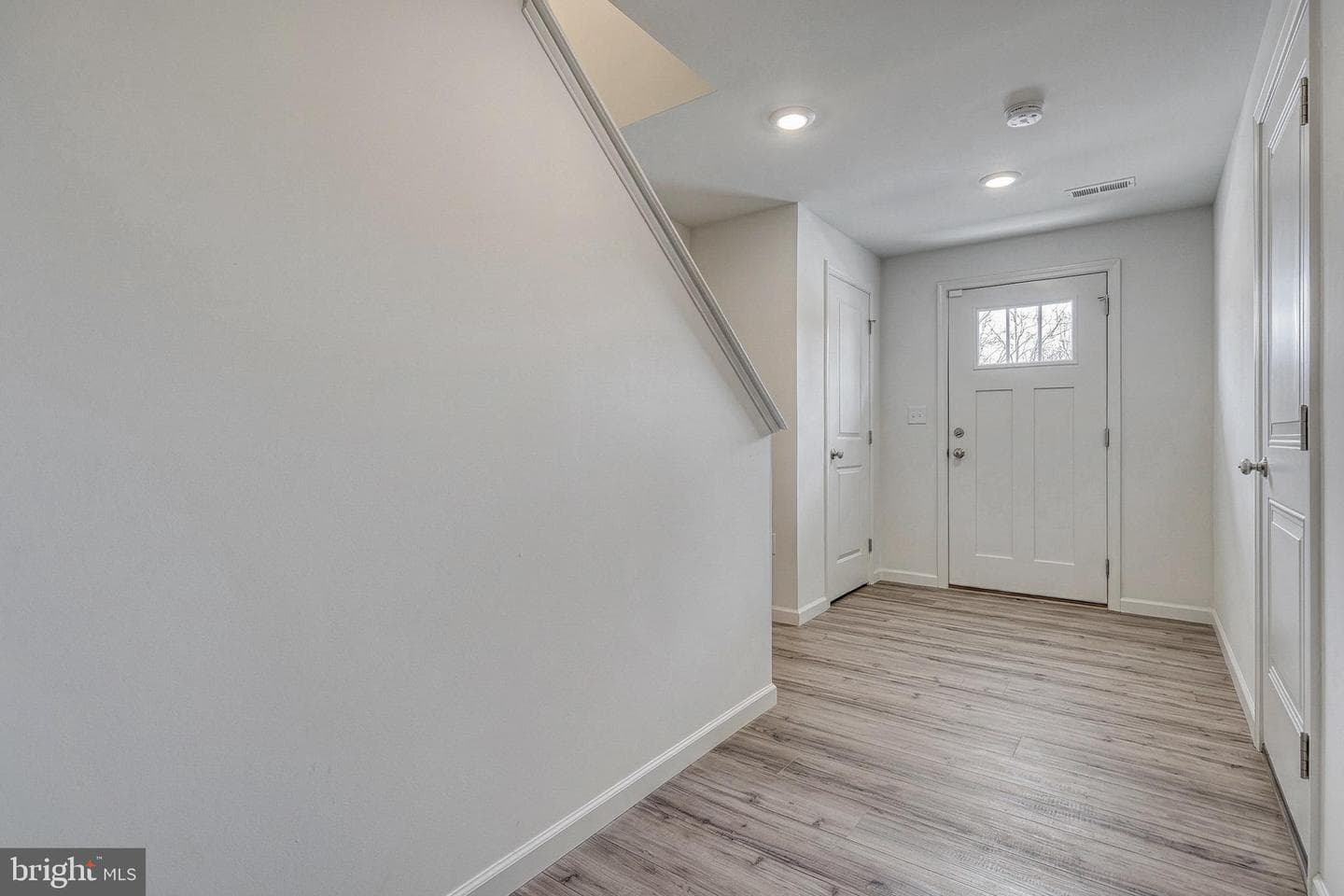 8127 Kelly Drive photo 24