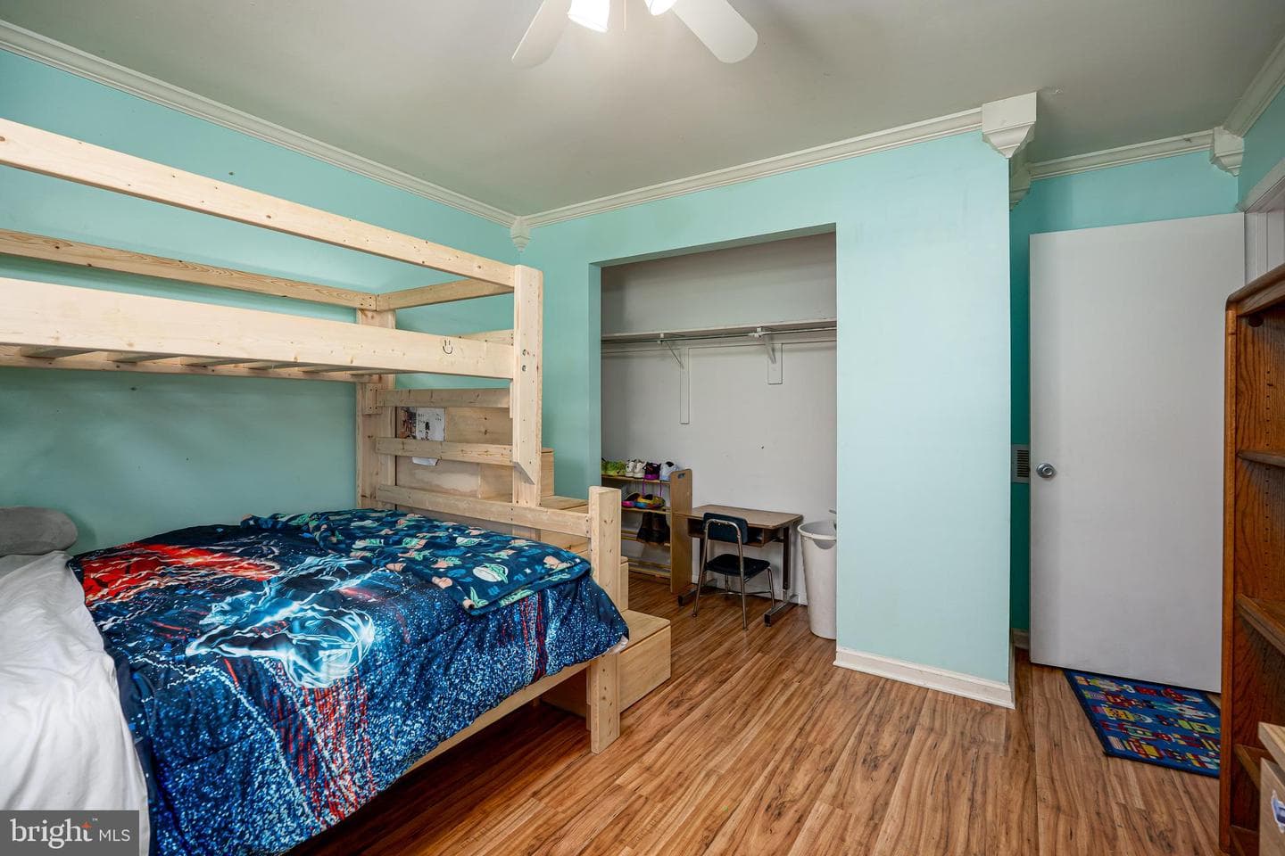 799 Martin Lane photo 22
