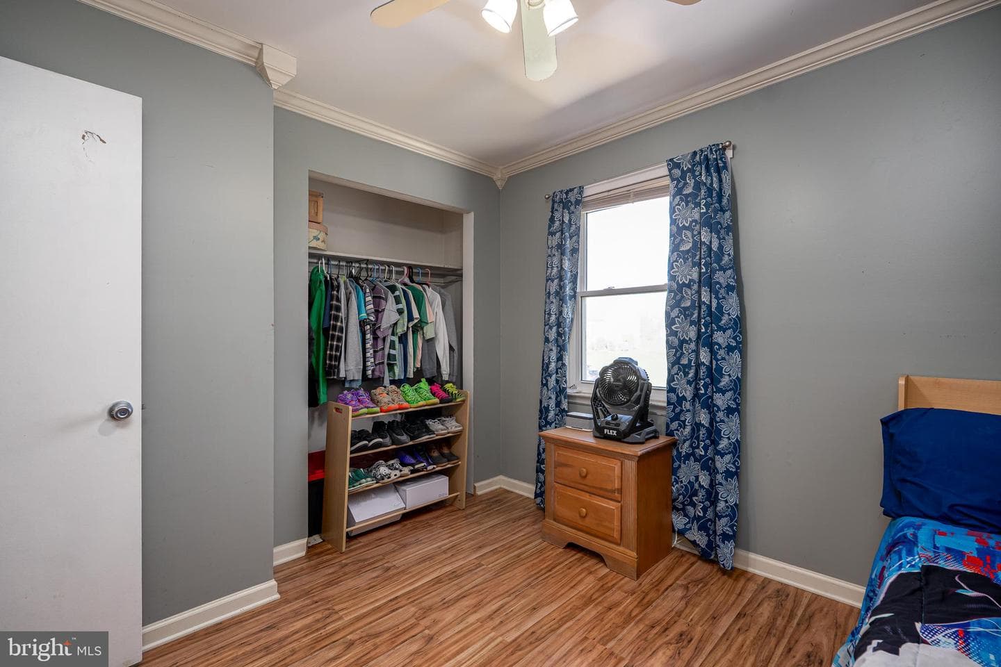 799 Martin Lane photo 24