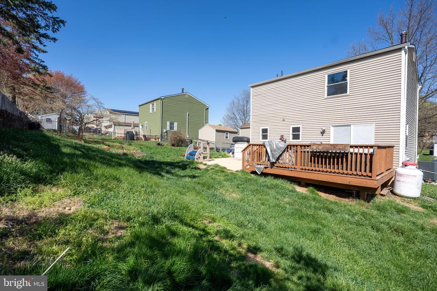 799 Martin Lane photo 33