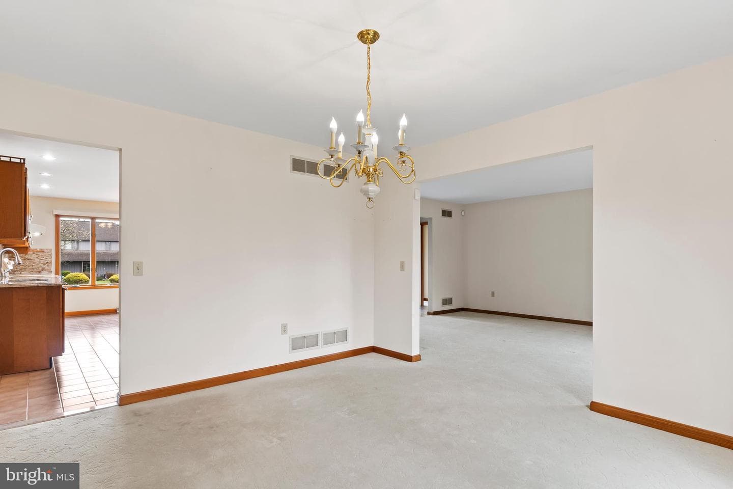6365 N Huntsmen Dr. photo 16