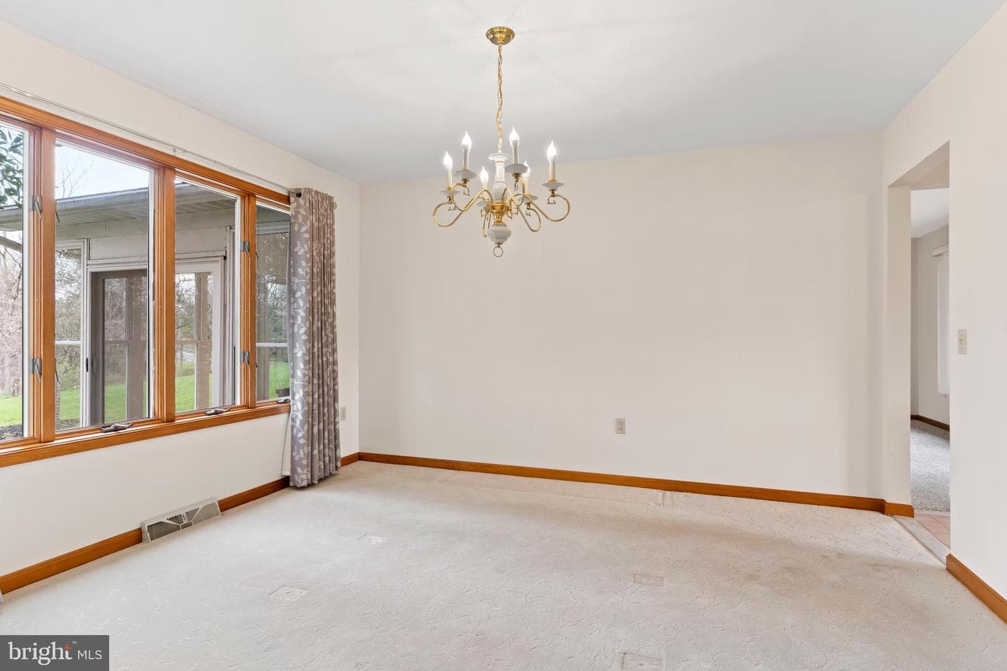 6365 N Huntsmen Dr. photo 17