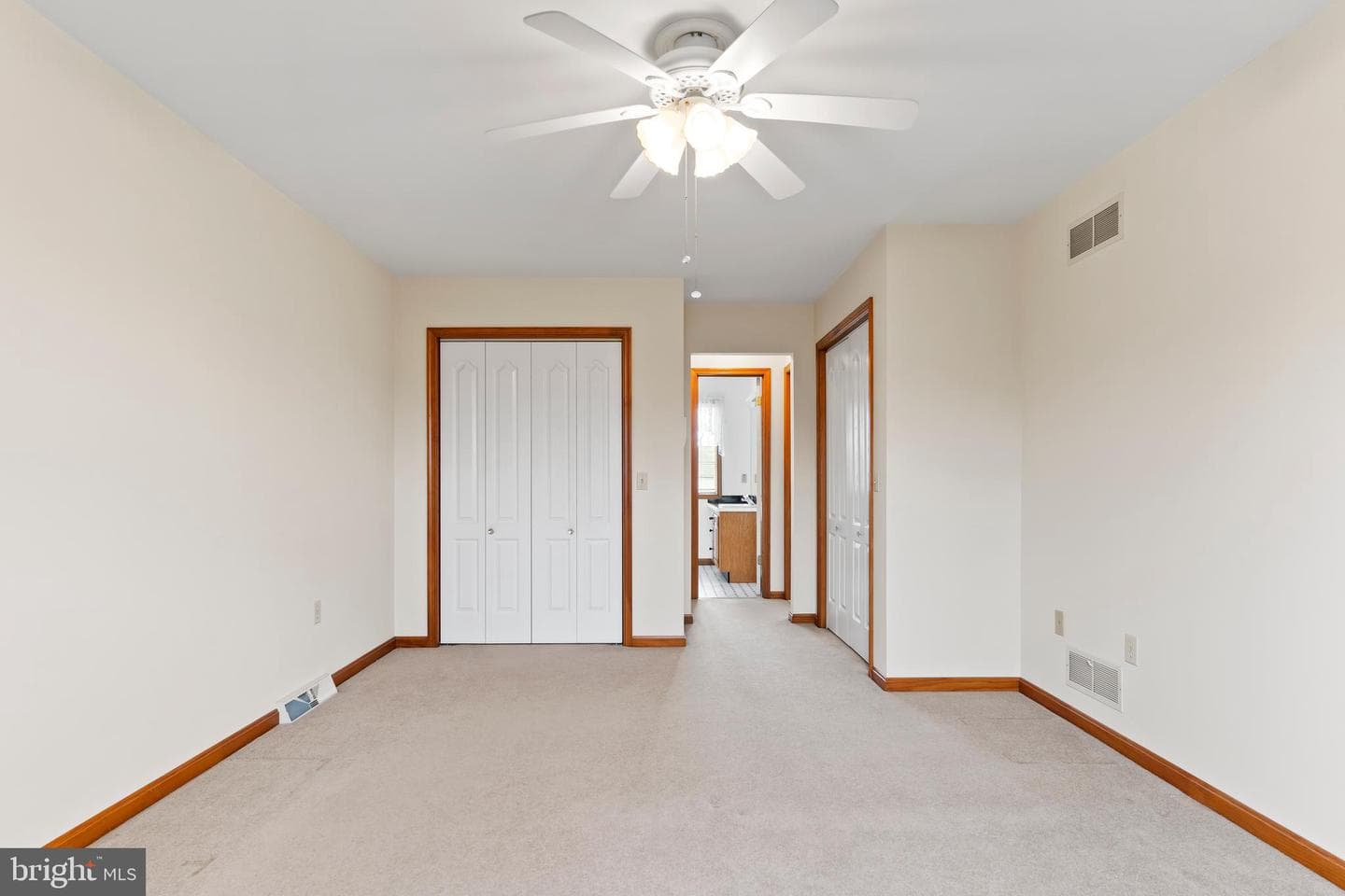 6365 N Huntsmen Dr. photo 23