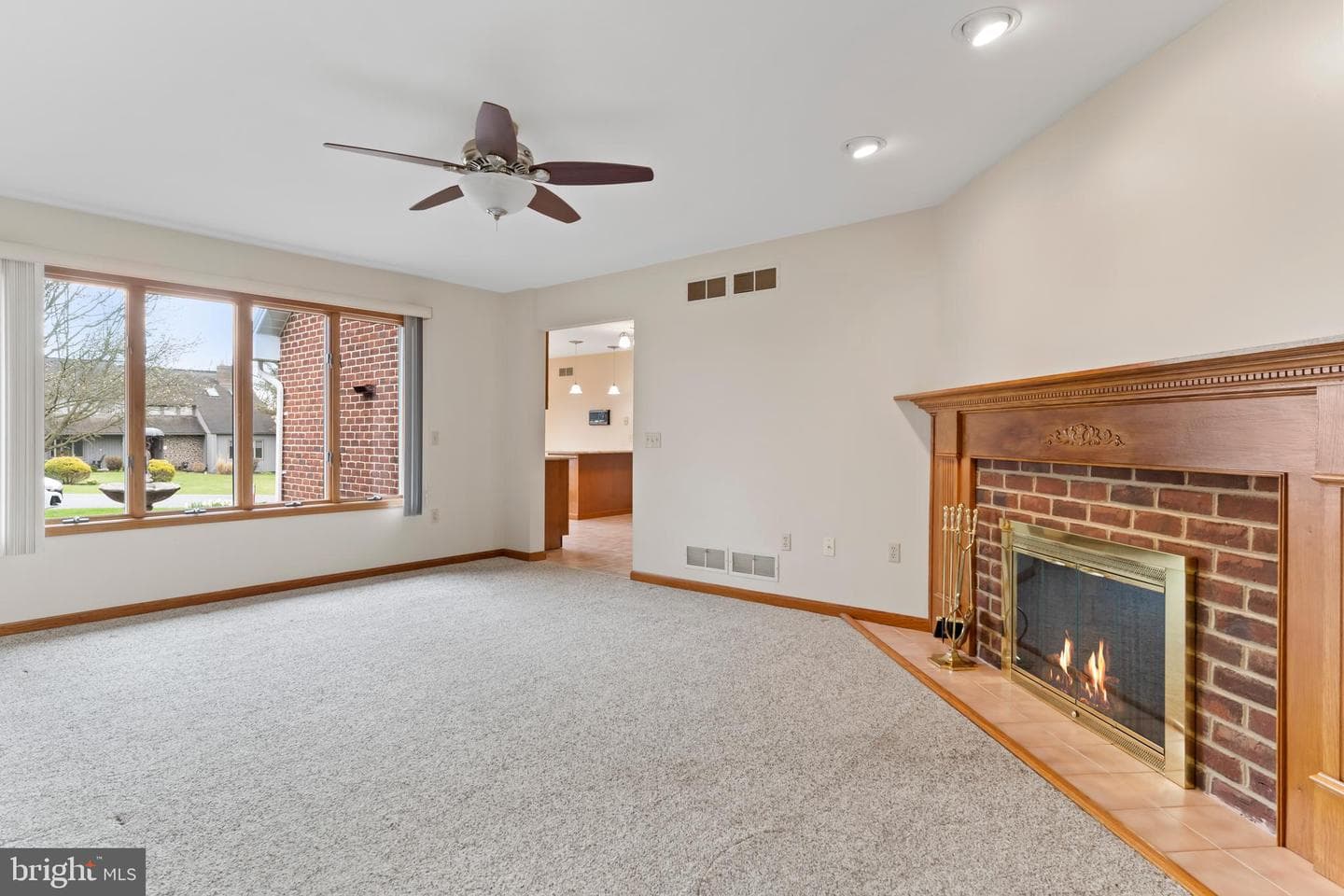6365 N Huntsmen Dr. photo 8