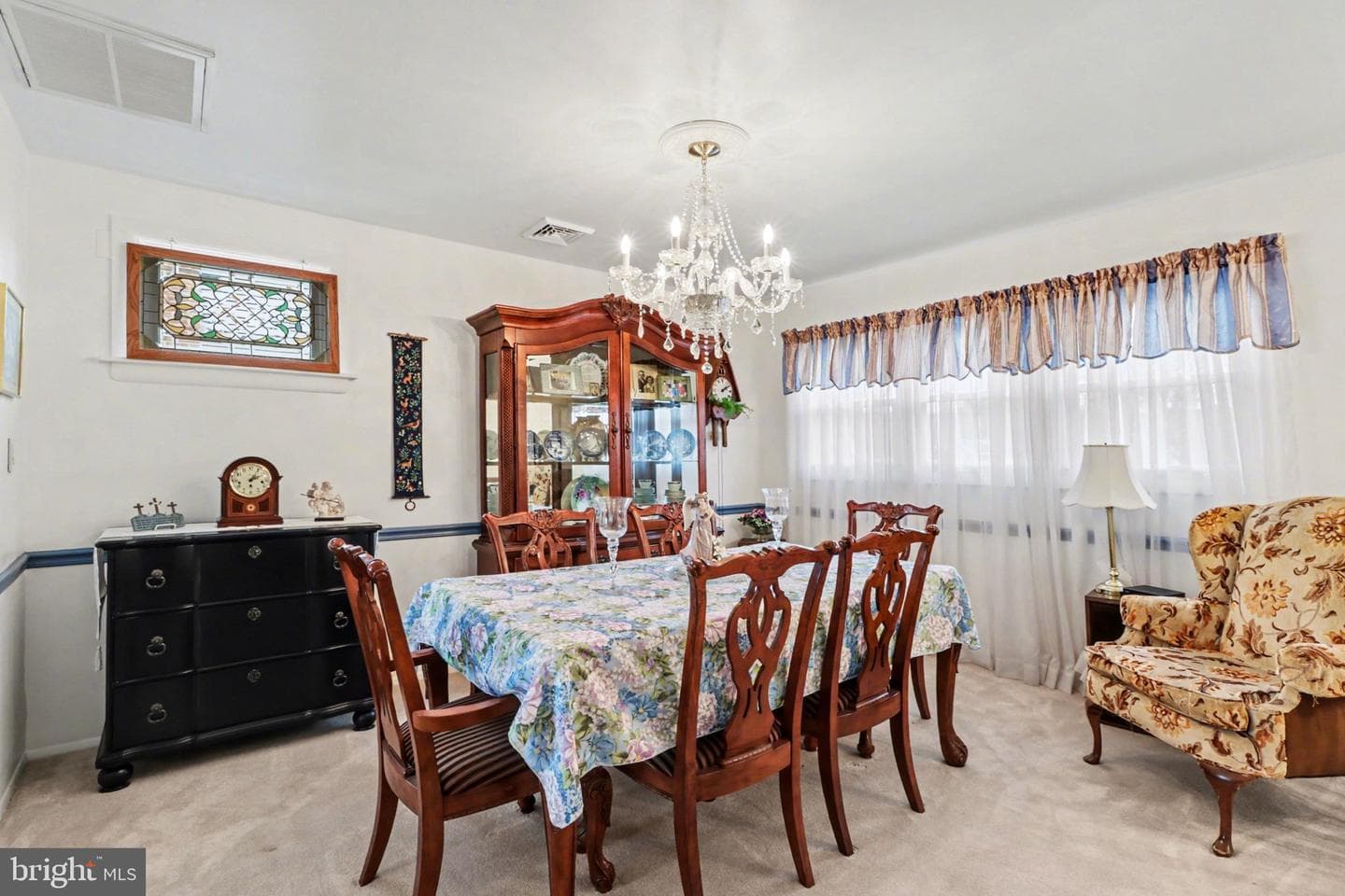 619 Charles Road photo 5